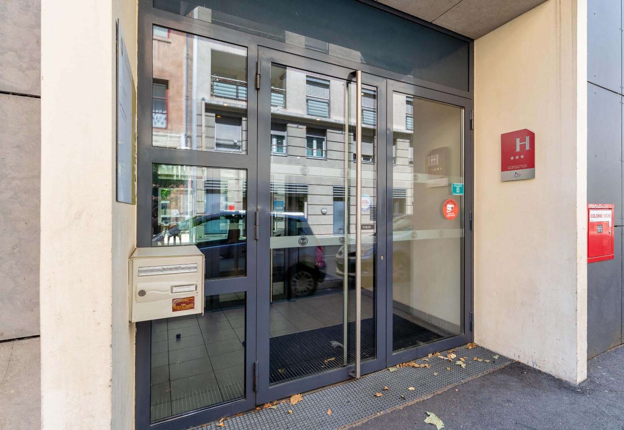 B&B Hotel Lyon Caluire Cite Internationale Eksteriør bilde